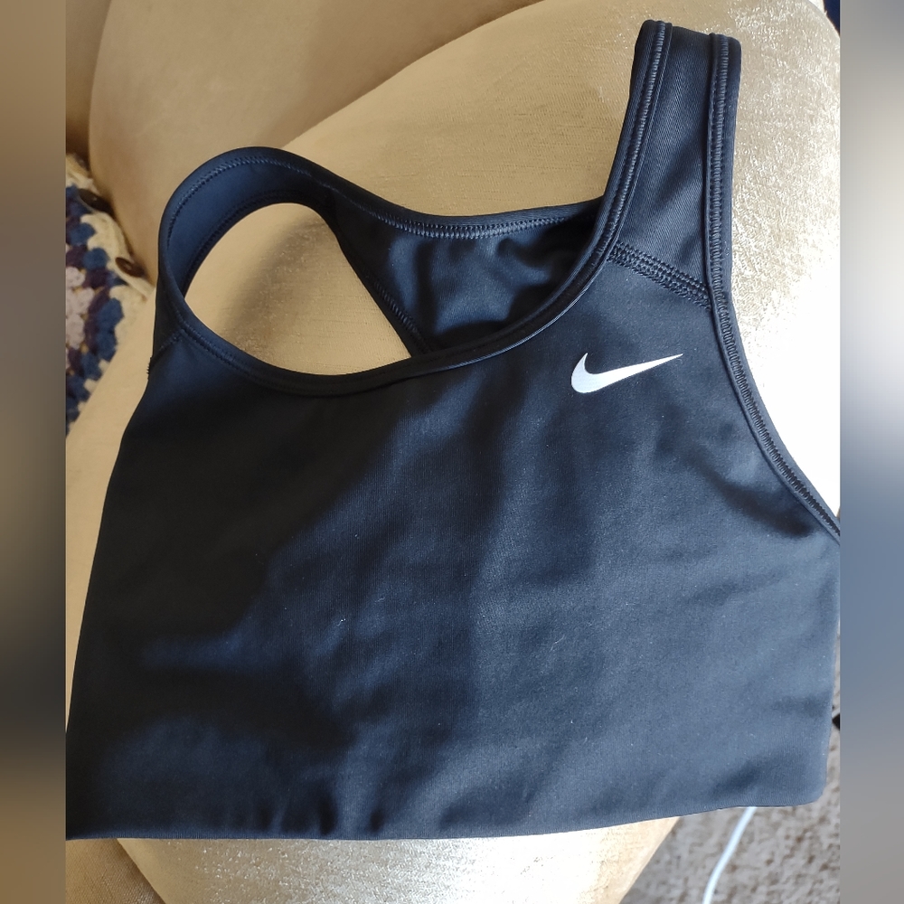 Nike sports bra xs